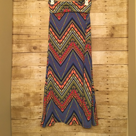 Dresses & Skirts - Maxi Skirt Women’s Medium bright Aztec print